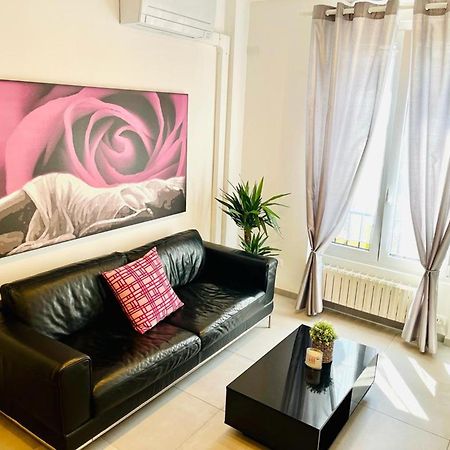 Nice Apartments In The Historic Center 베르바니아 외부 사진