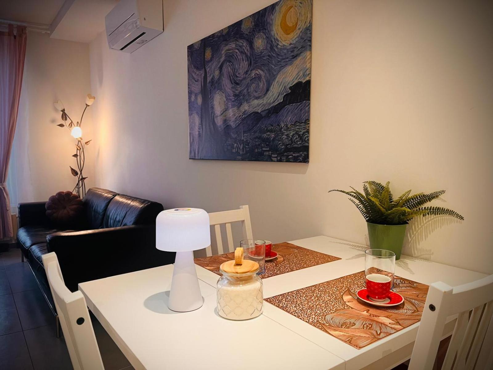 Nice Apartments In The Historic Center 베르바니아 외부 사진